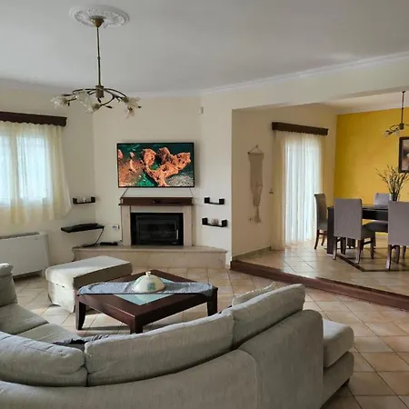 Villa Marina Tsoukaladhes